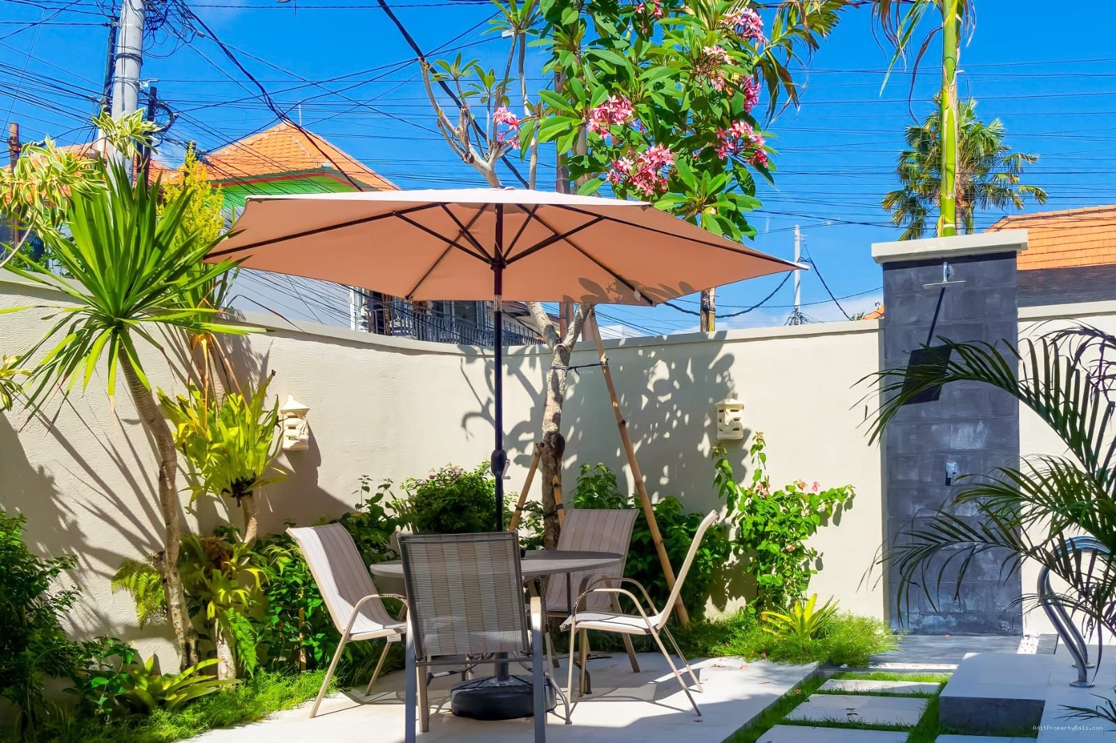 Villa mertanadi kerobokan