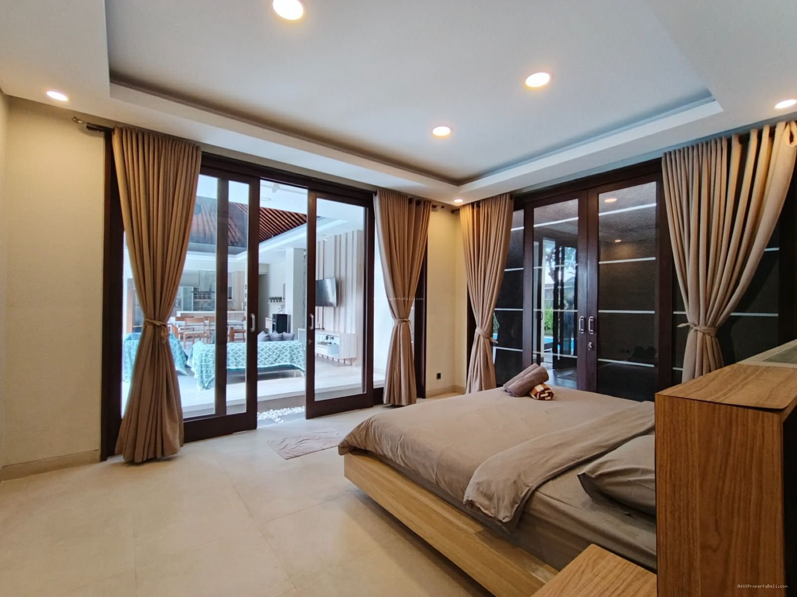 Villa gunung salak kerobokan