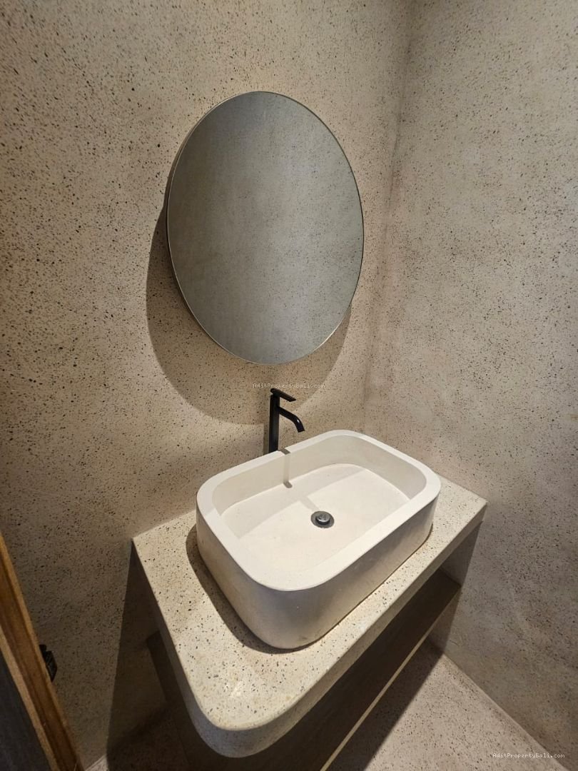 Brand New Villa Modern Mediteranian Semer Kerobokan Badung