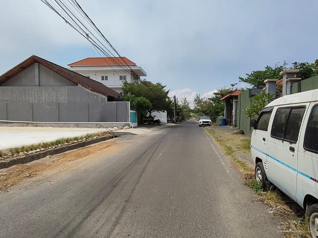 Tanah pandawa dewi sri legian kuta