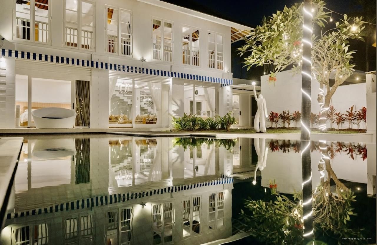 Villa Bumbak Kerobokan Badung