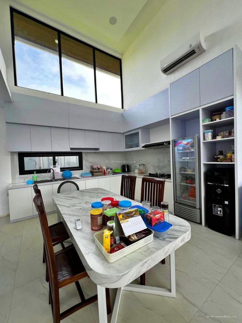 Brand New Villa View Sawah Bumbak Kerobokan Badung