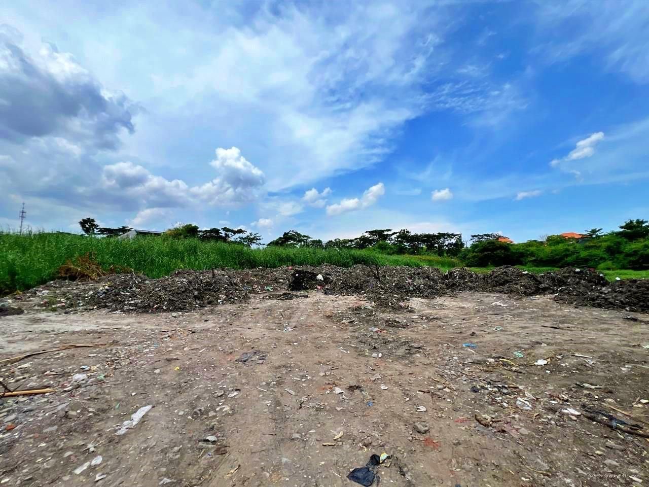 Tanah raya sunset road kuta