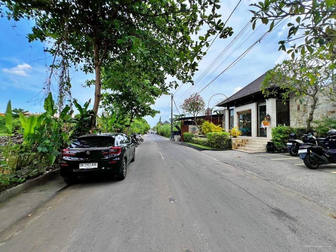 Tanah raya sunset road kuta