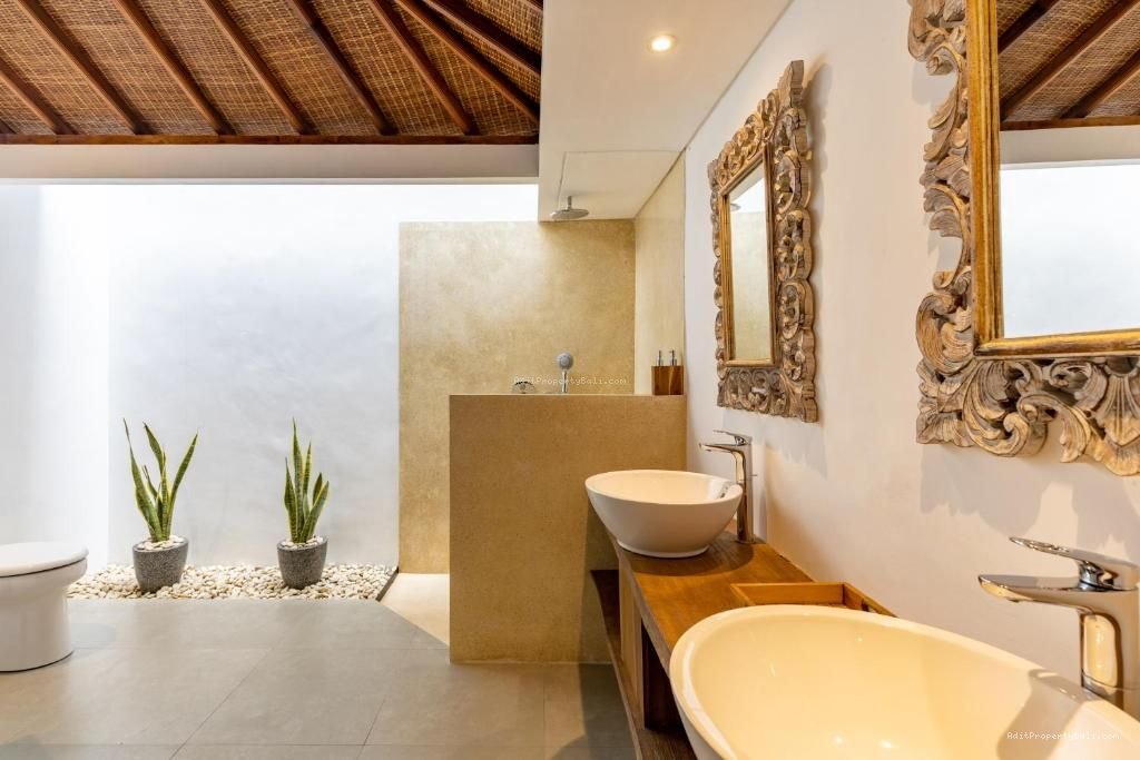 Villa pantai berawa canggu