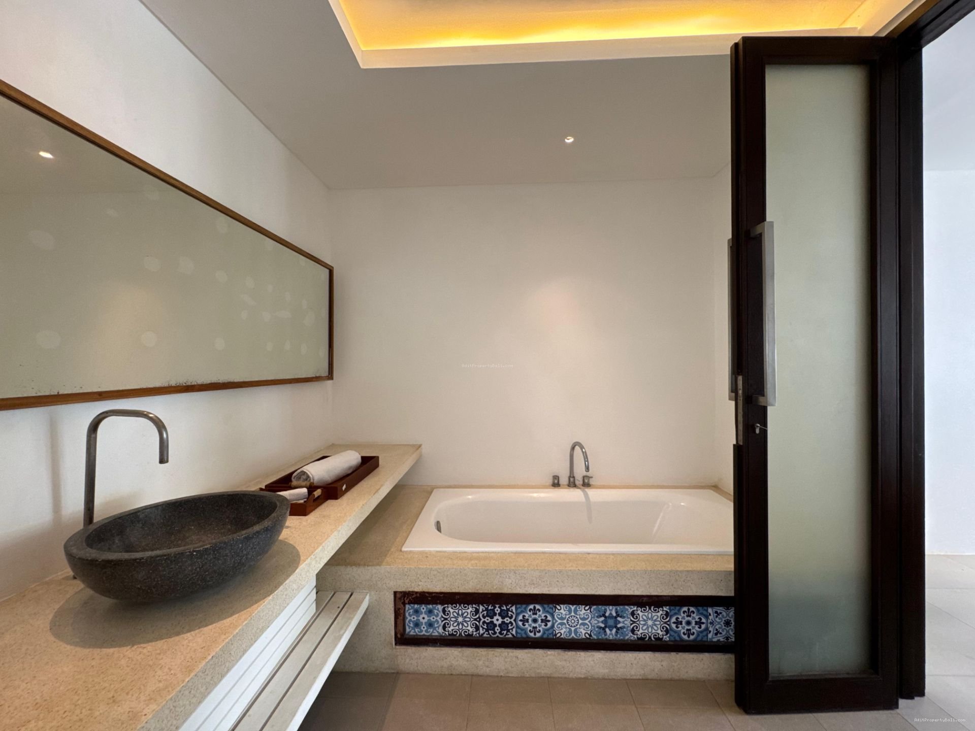 Villa batubolong canggu