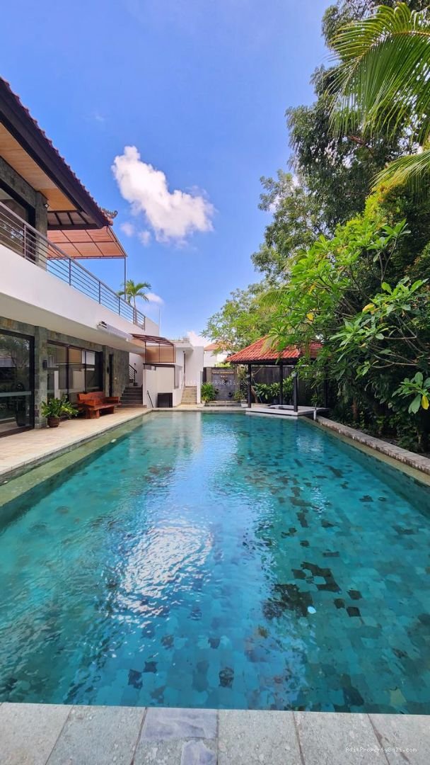 Villa Modern Balinese Style Jimbaran Badung