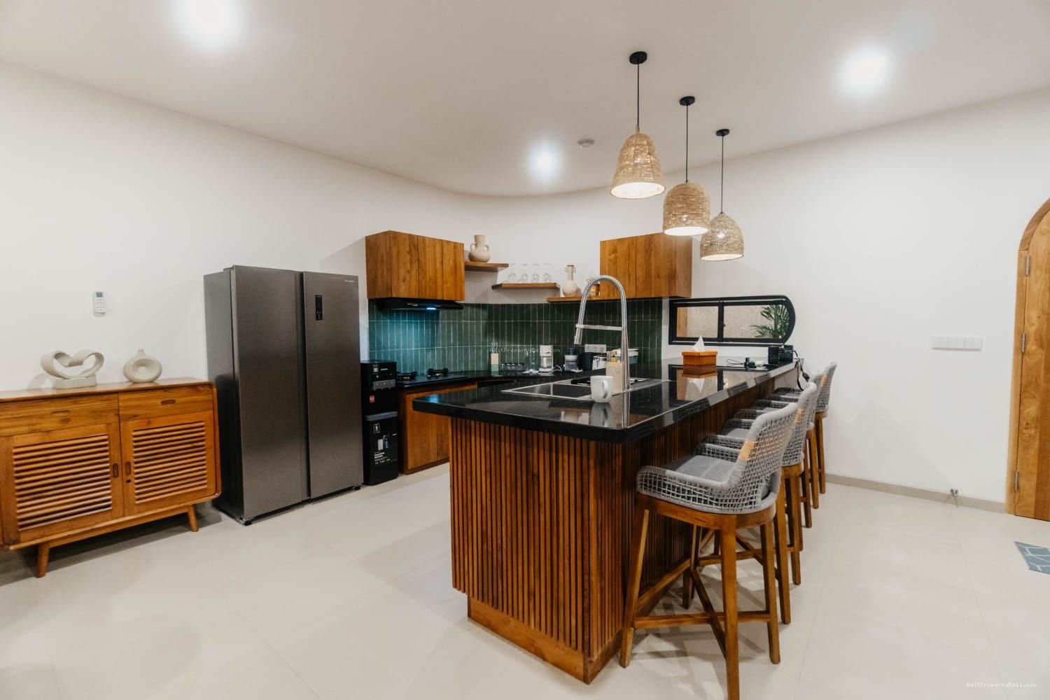 Brand New Villa Gunung Salak Kerobokan Badung