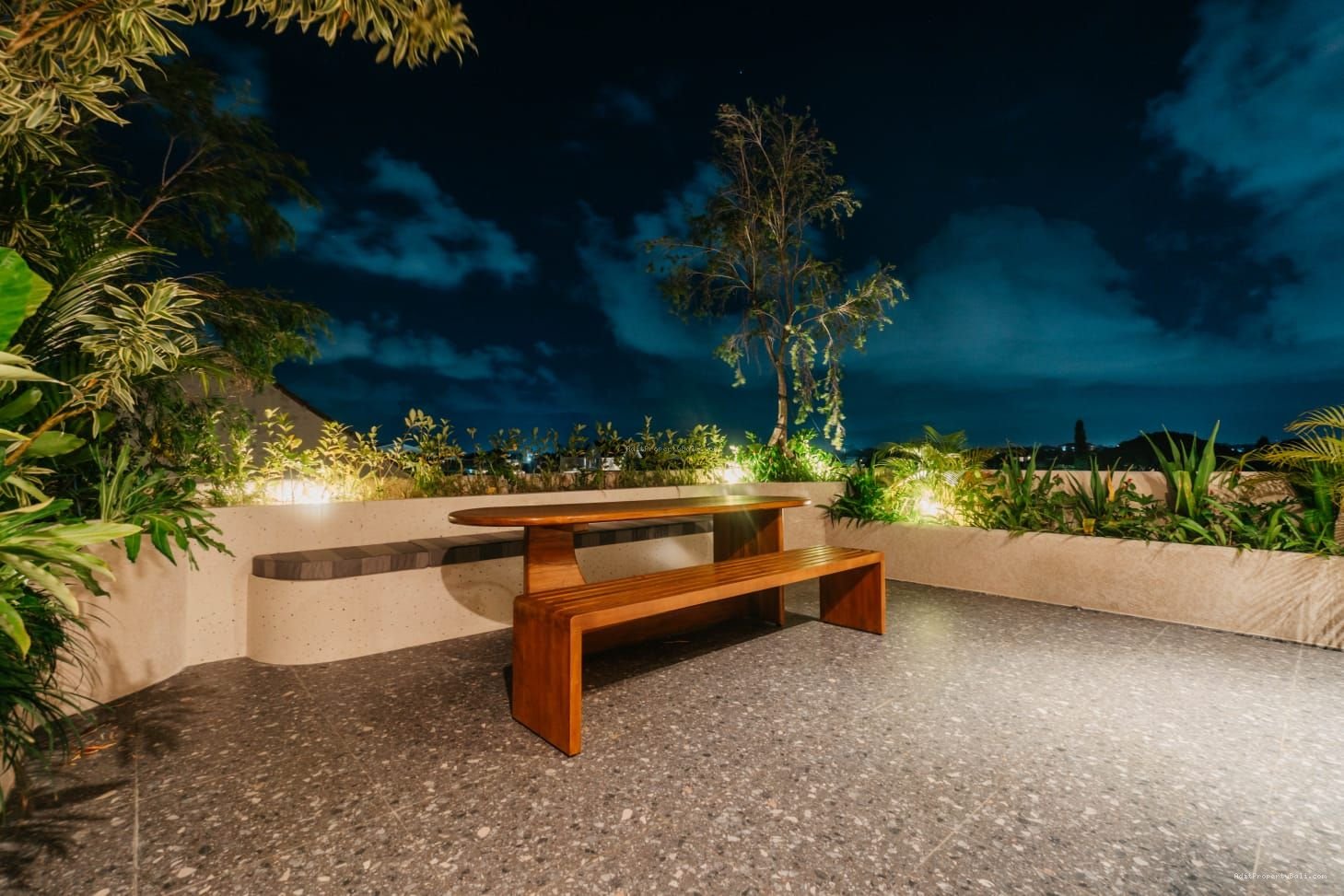 Brand New Villa Gunung Salak Kerobokan Badung