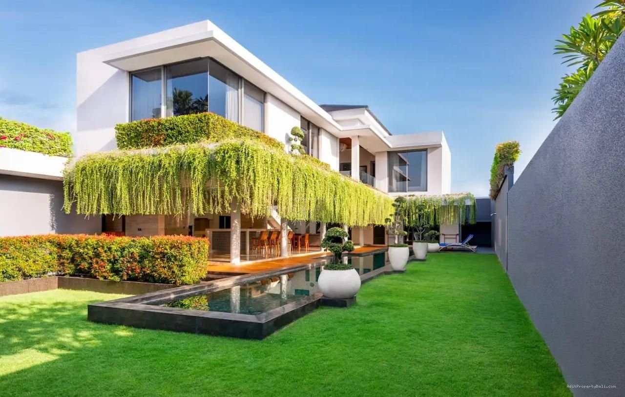 Villa modern kerobokan bali