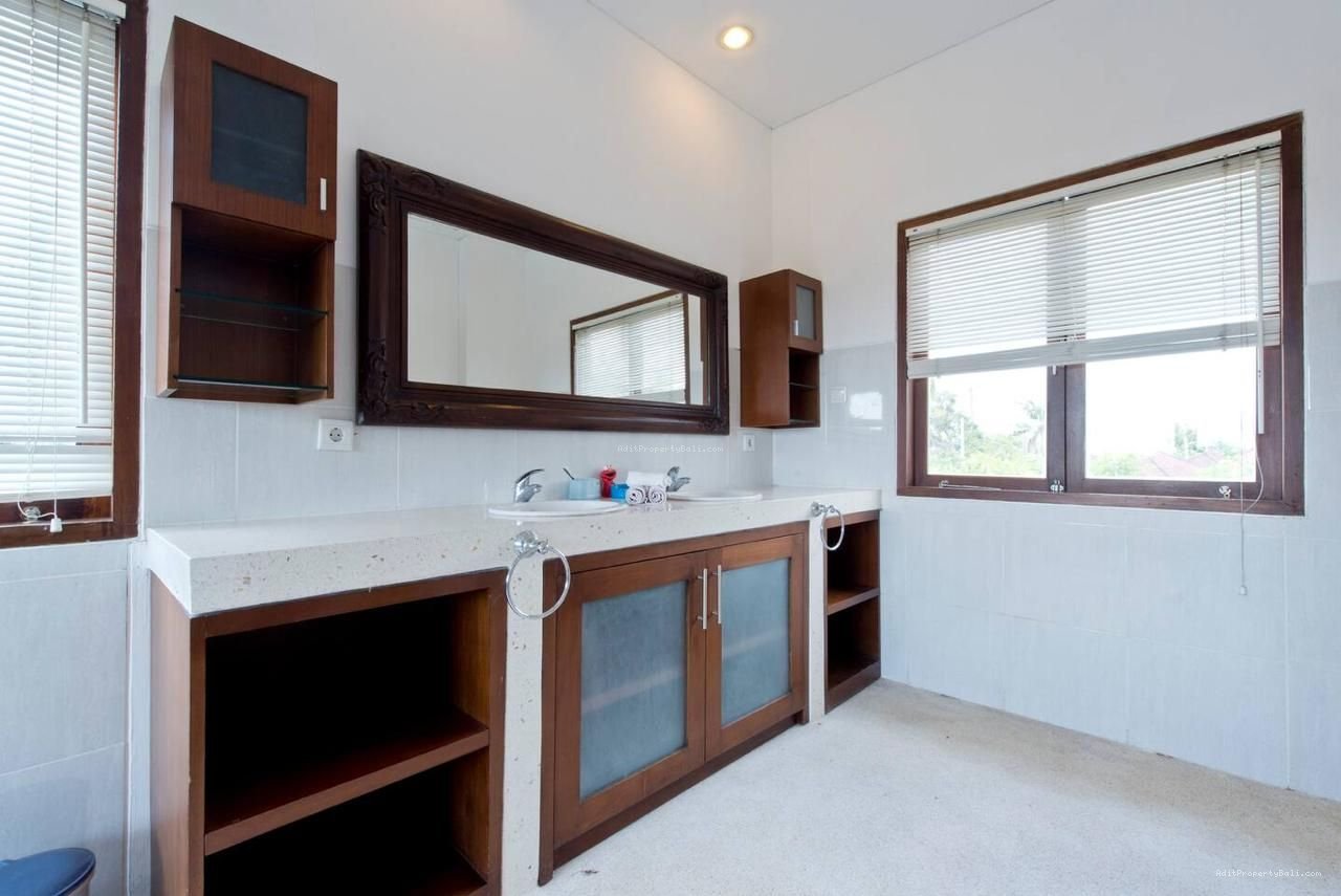 Villa berawa canggu bali