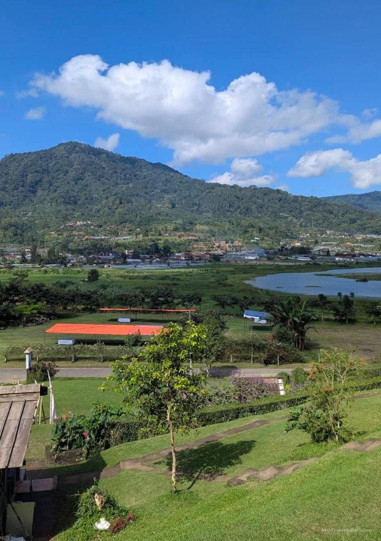 Tanah Full view Danau buyan bedugul