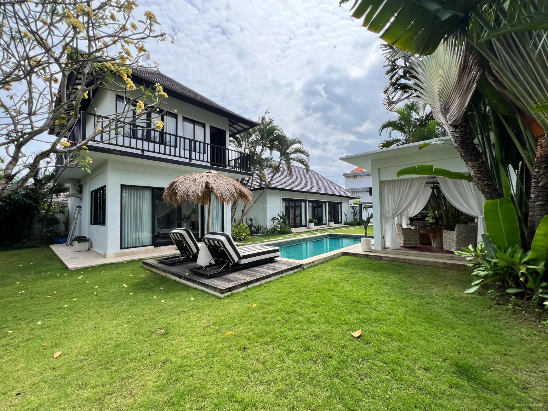 Villa Batu Bolong Canggu Badung