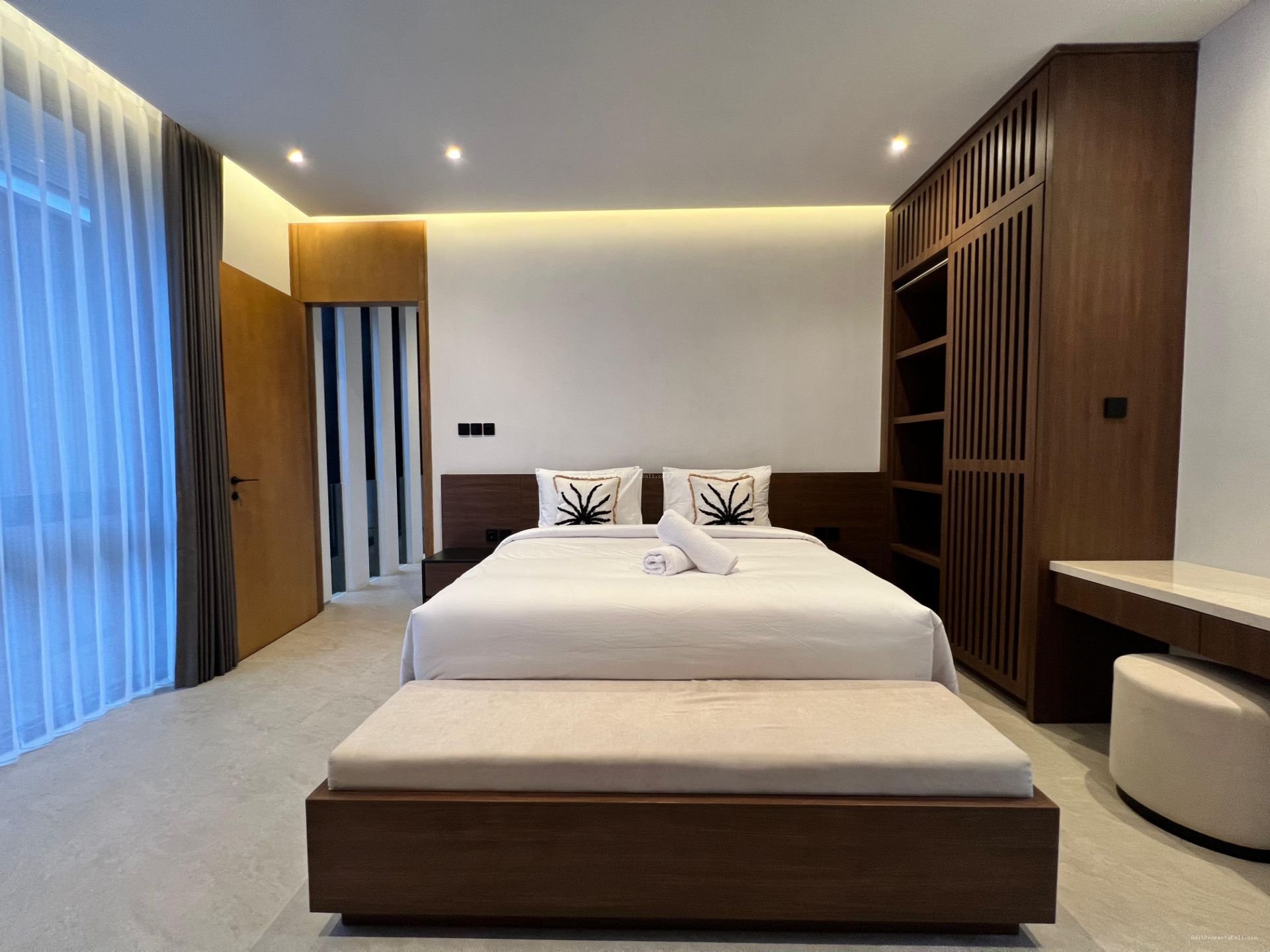 Brand New Villa Modern Tropical Berawa Canggu Badung