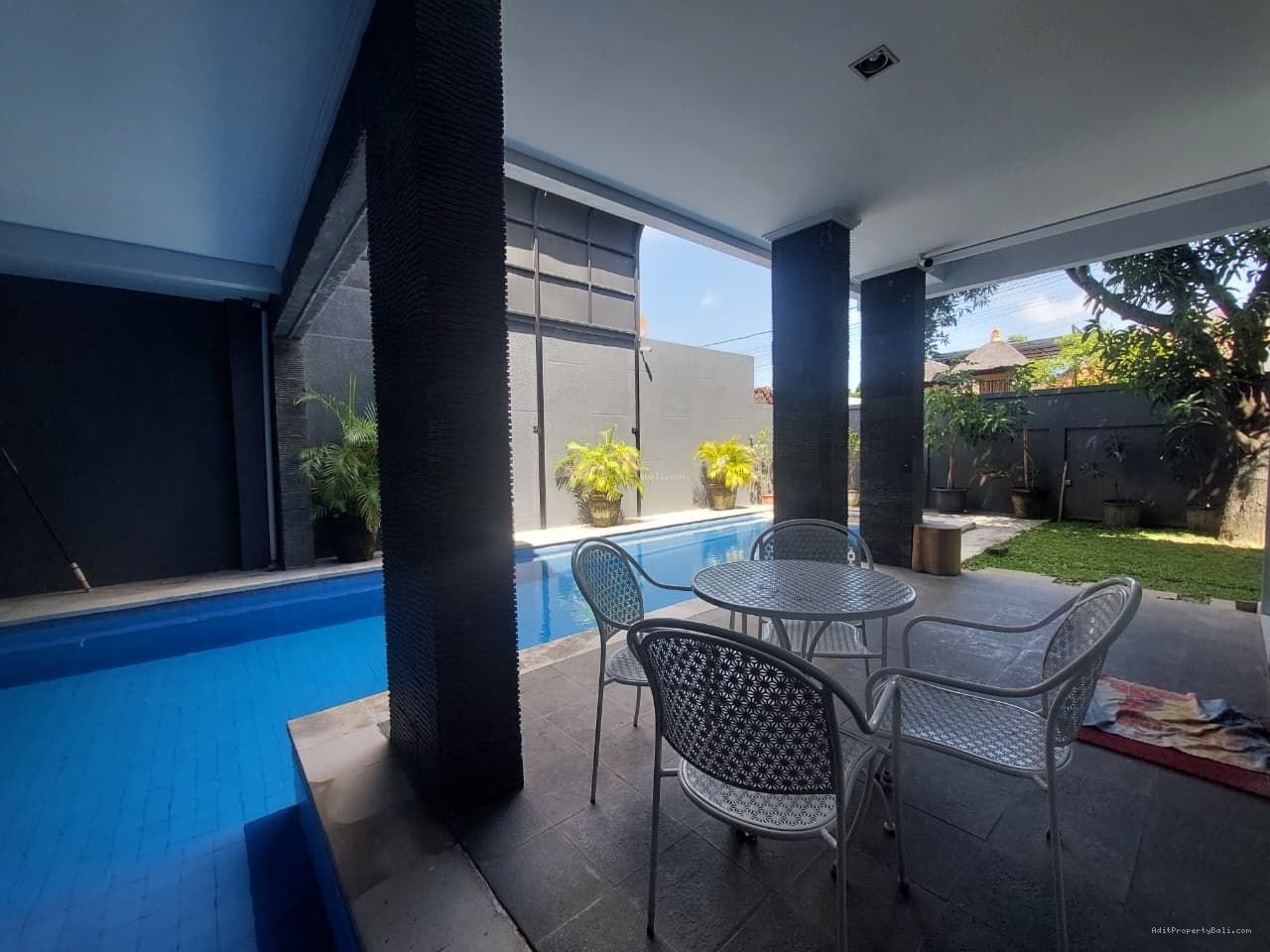 Villa Minimalis Gunung Salak Kerobokan Badung