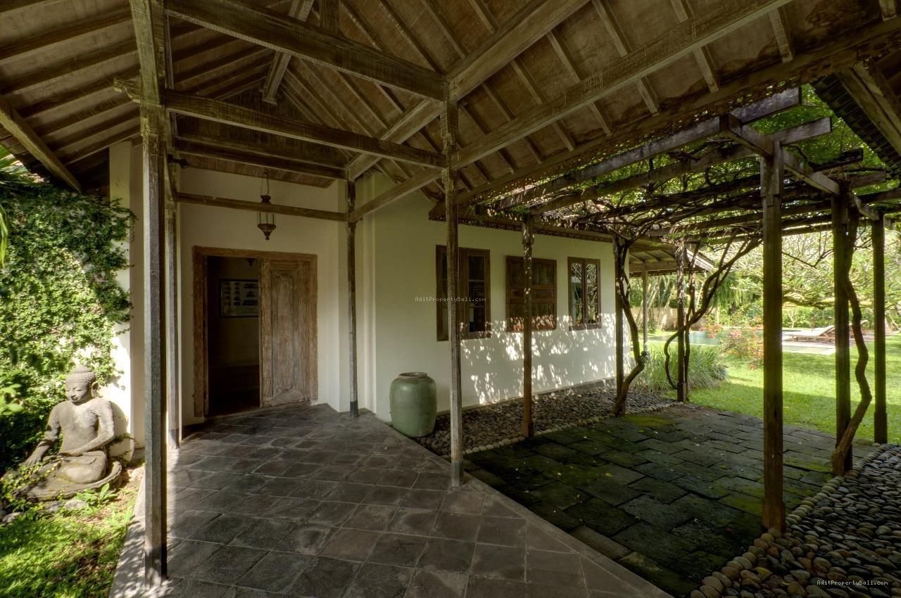 Villa Umalas Kerobokan Badung Bali