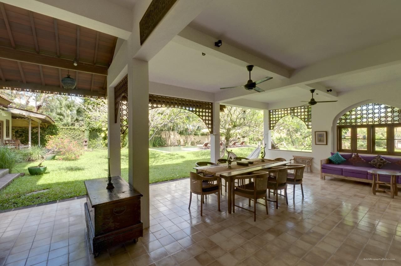 Villa Umalas Kerobokan Badung Bali
