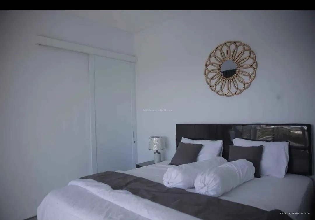 Villa Modern Raya Canggu Badung