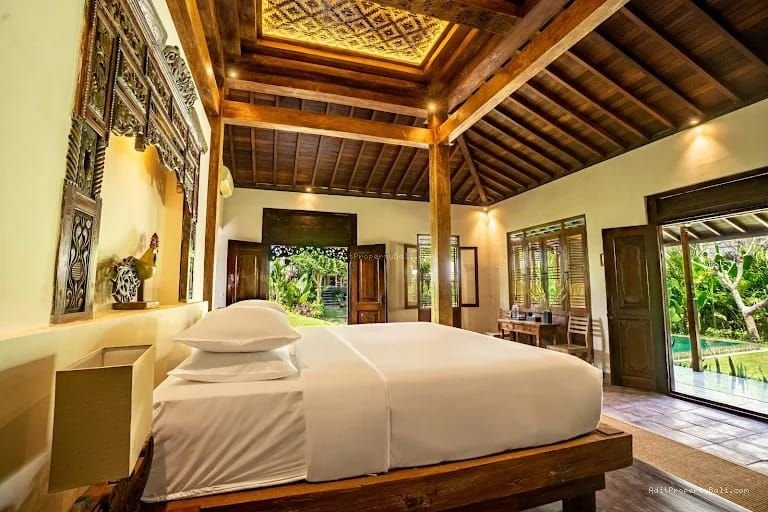 Villa Luxury Tropical Style Berawa Canggu Badung