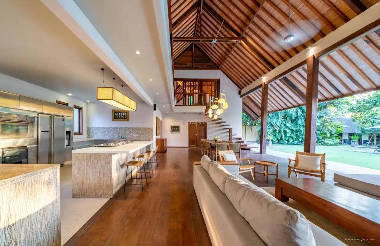Villa raya canggu bali