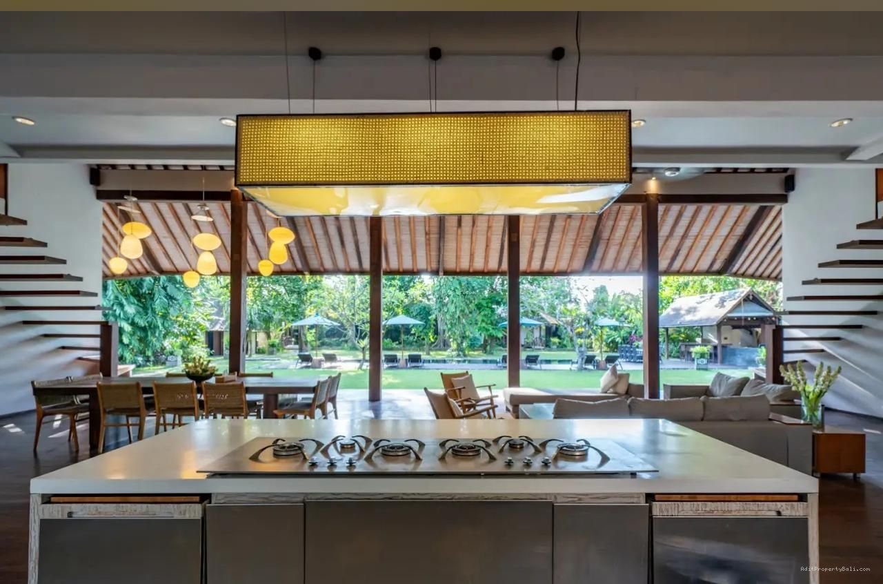 Villa raya canggu bali