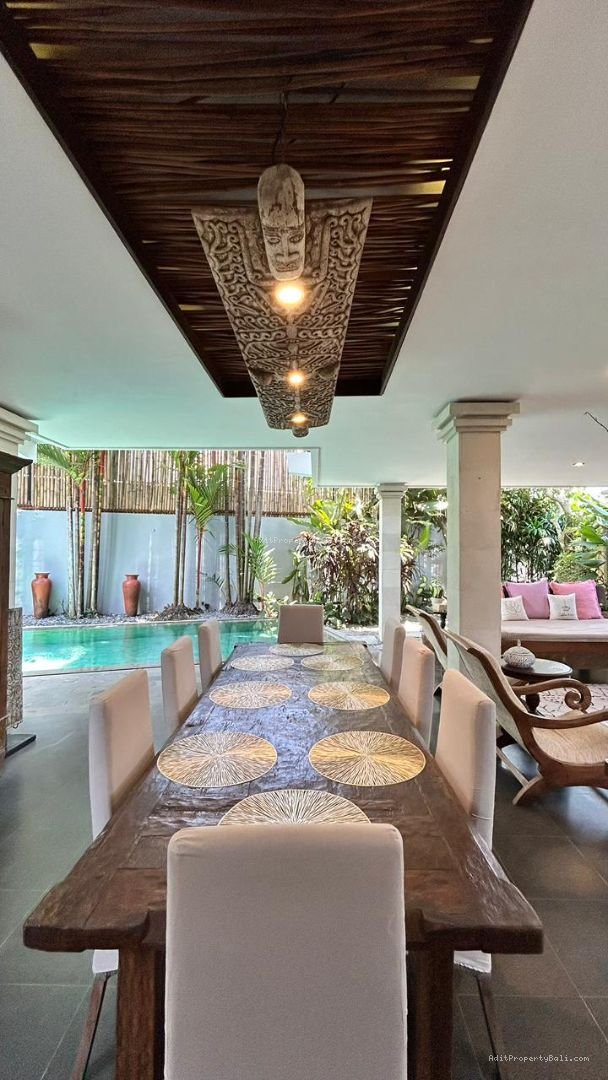 Villa pantai pererenan canggu