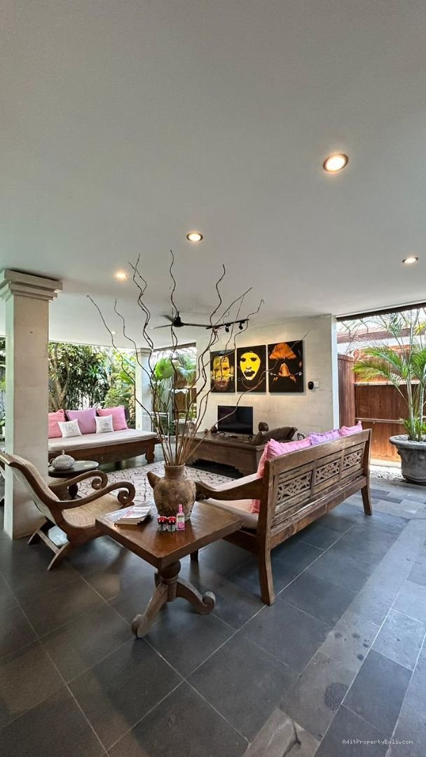 Villa pantai pererenan canggu