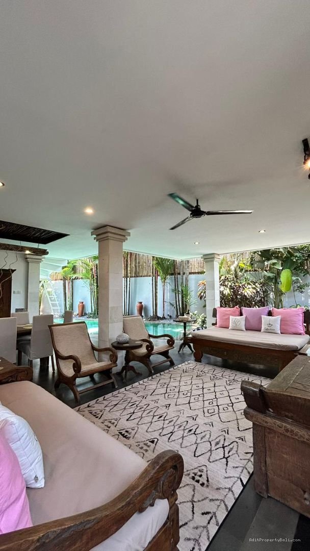 Villa pantai pererenan canggu