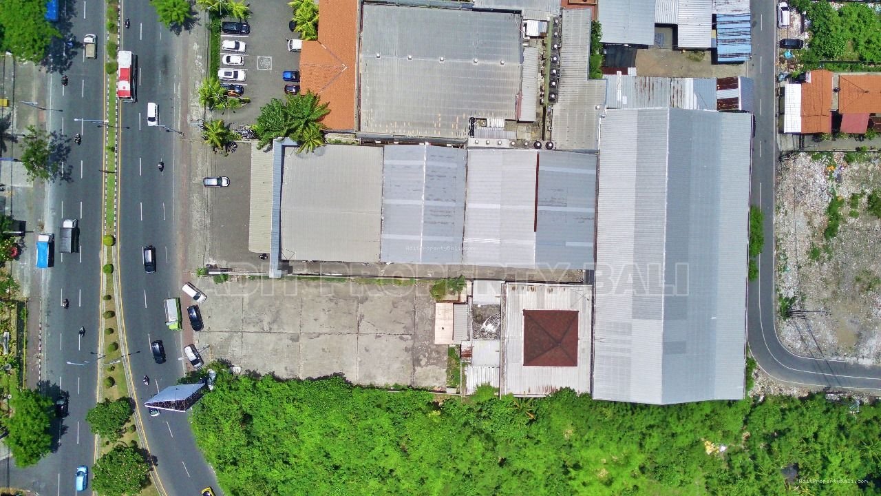 Tanah strategis sunset road kuta bali