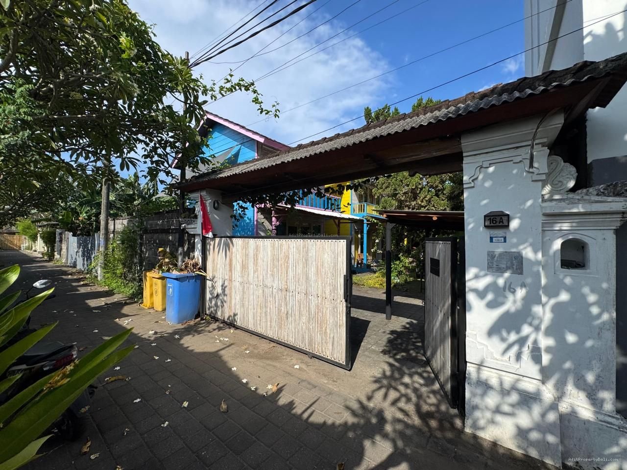 Tanah langka pantai mertasari sanur