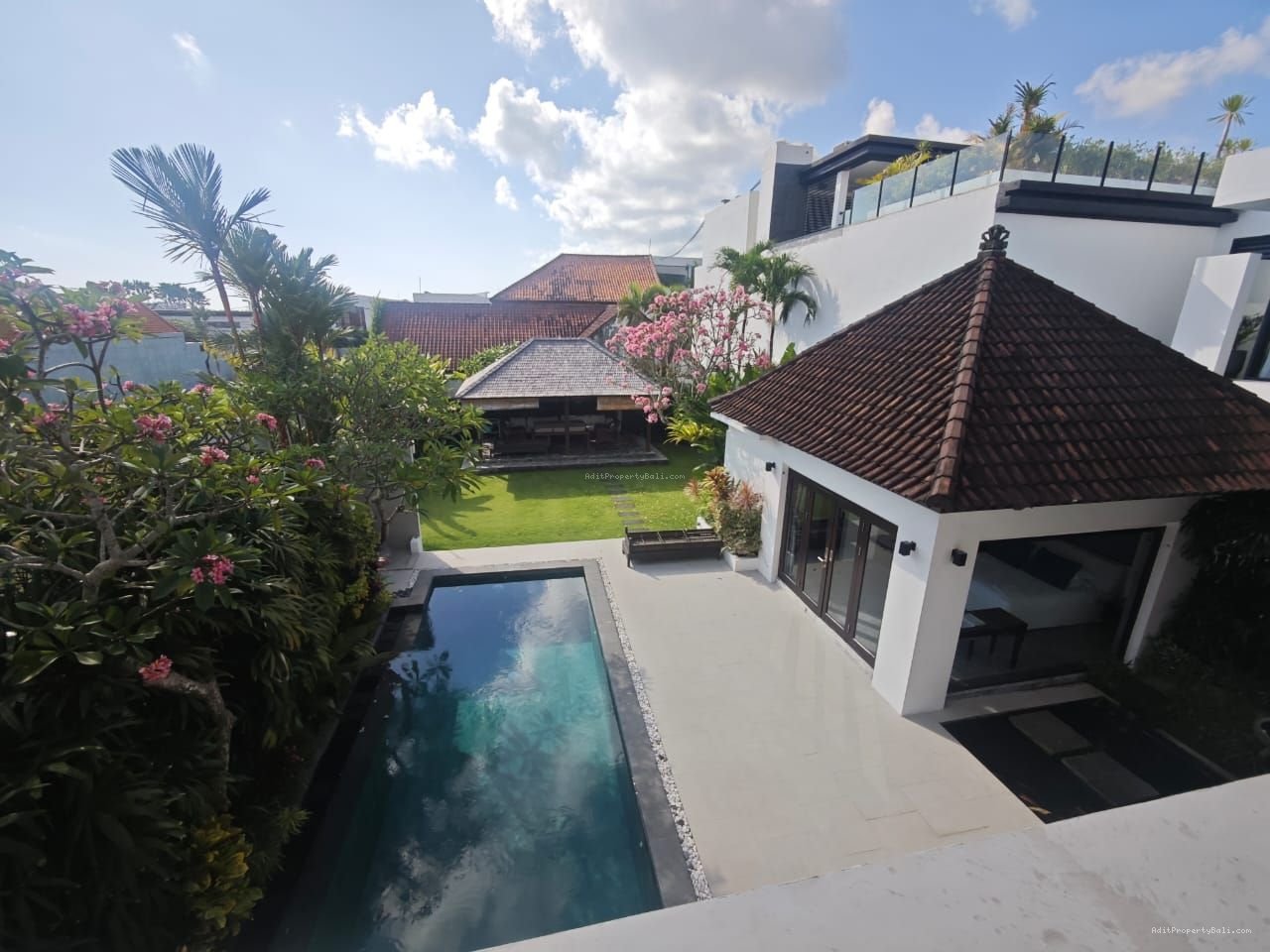 Villa view sawah berawa canggu