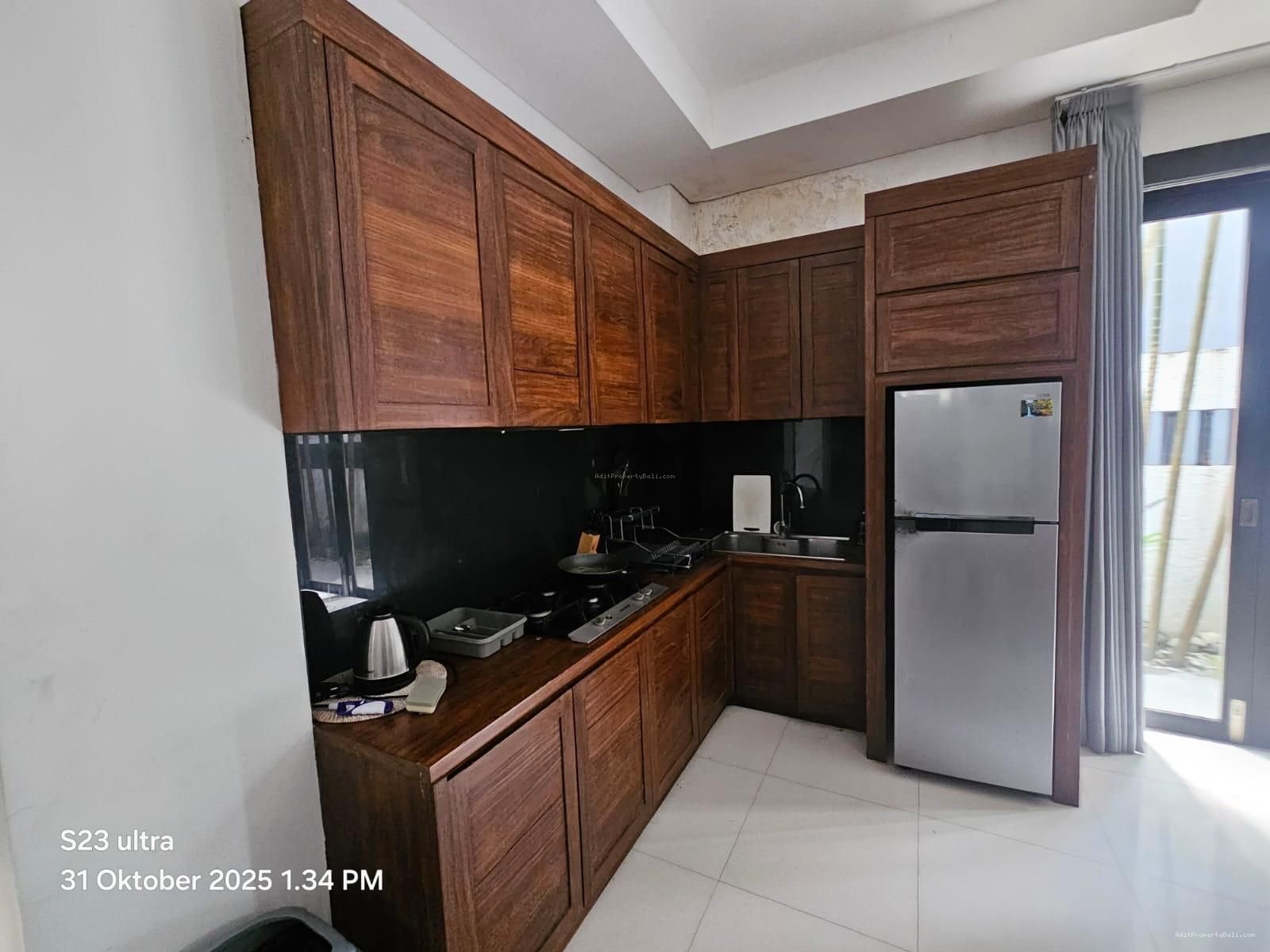 Villa tropical raya canggu badung bali