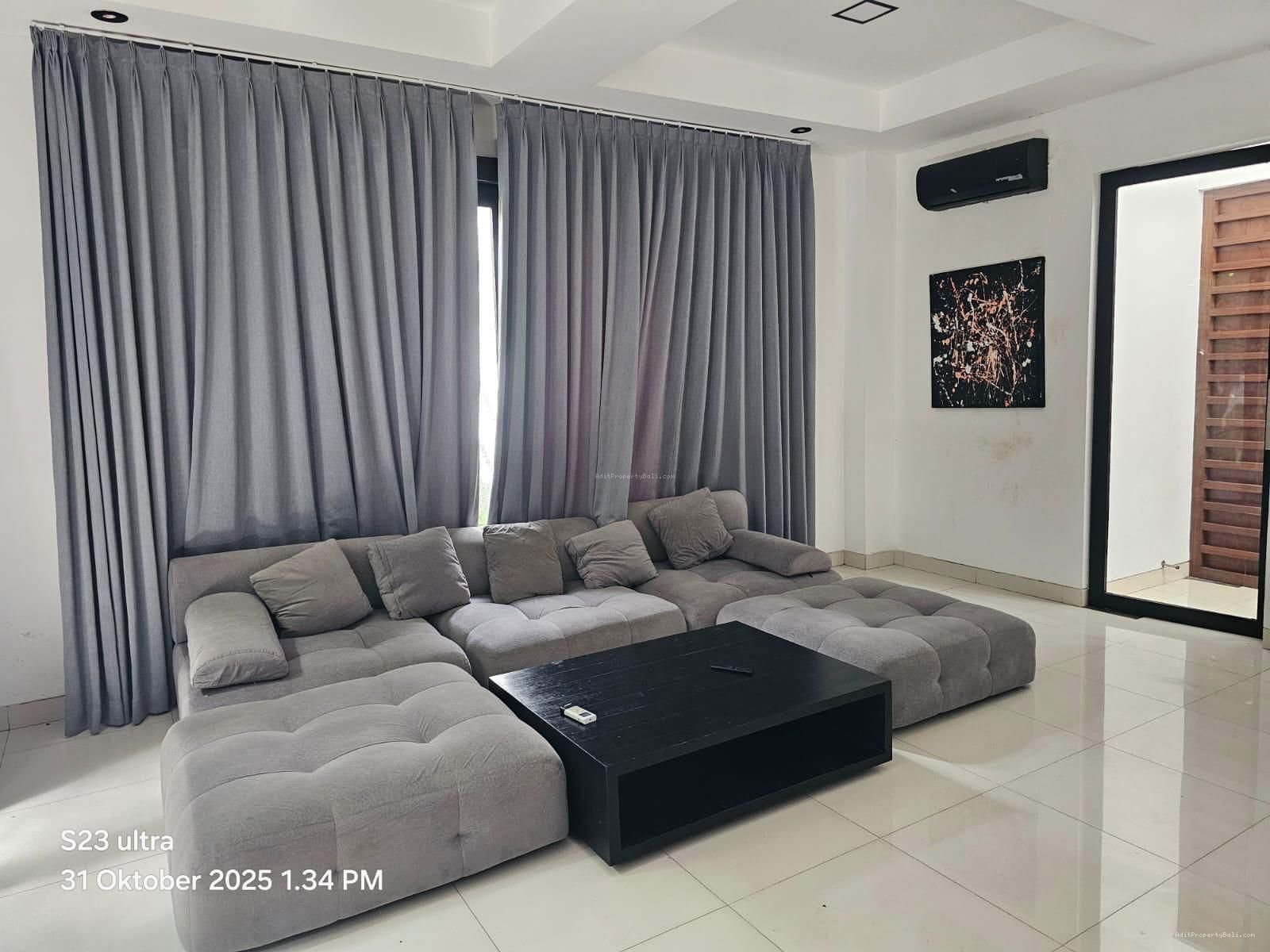 Villa tropical raya canggu badung bali