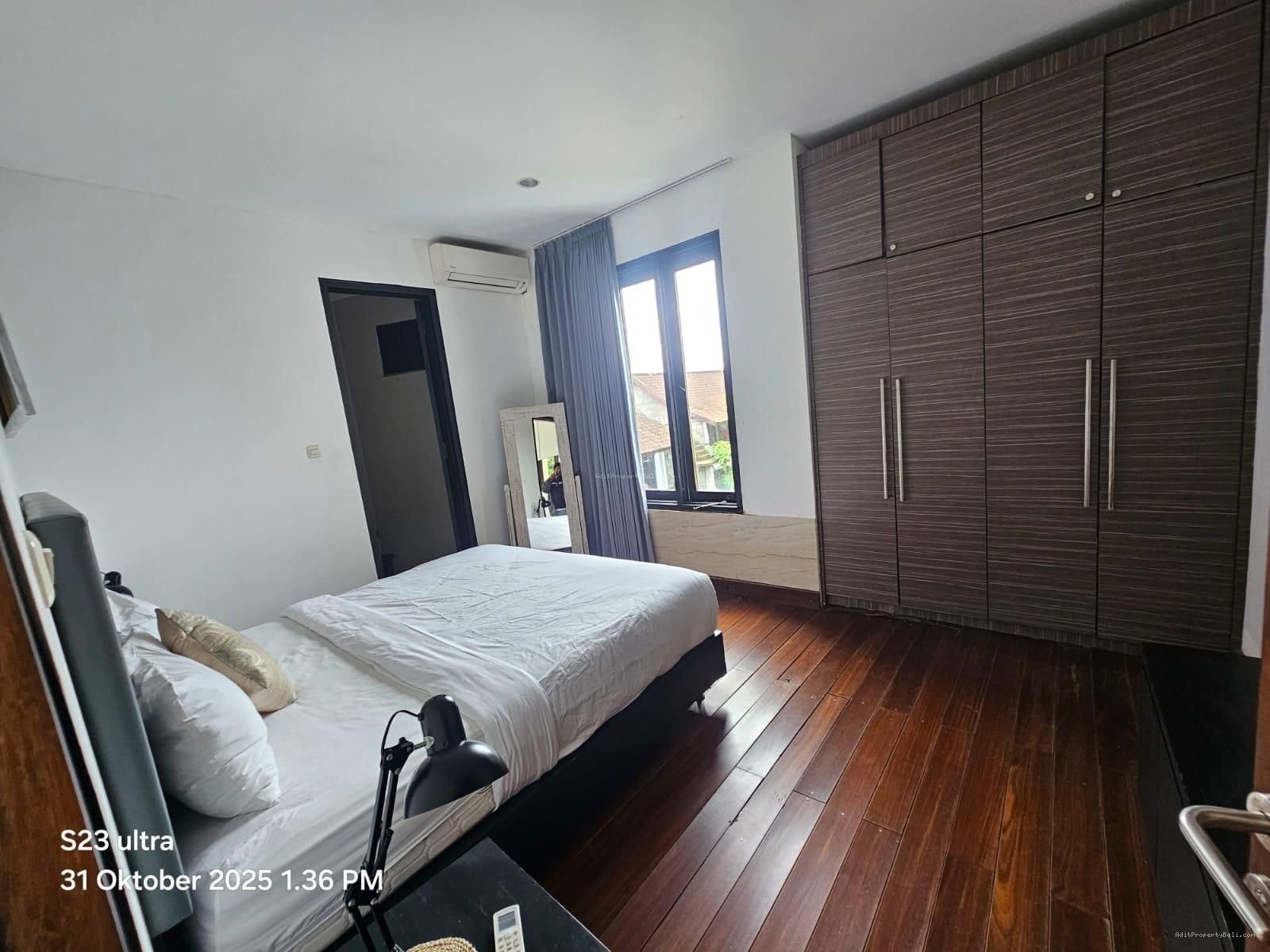 Villa tropical raya canggu badung bali
