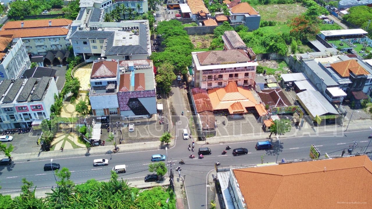 Tanah strategis dewi sri kuta