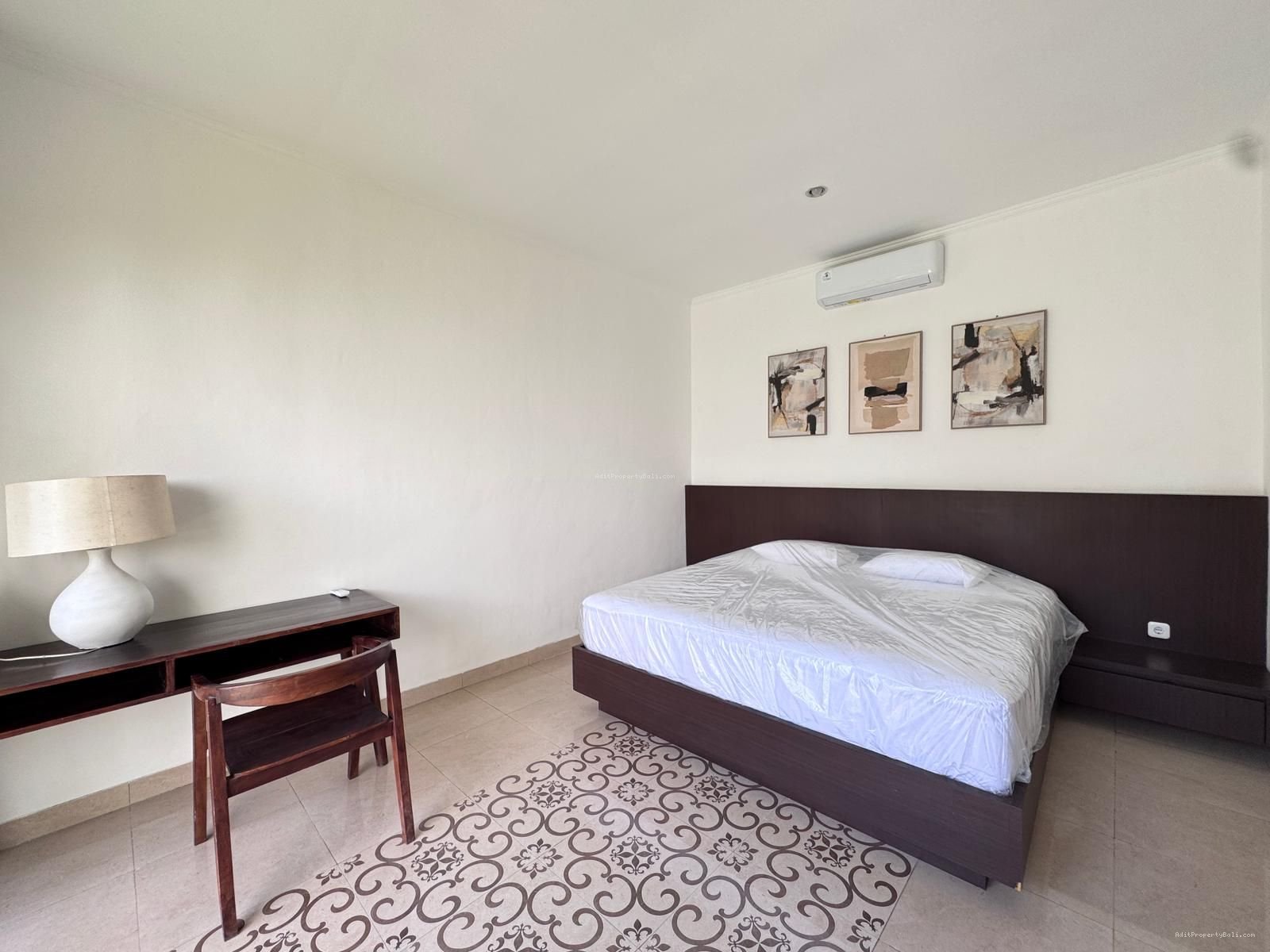 Villa modern tropical canggu bali