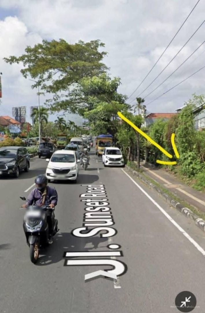 Tanah strategis sunset road kuta