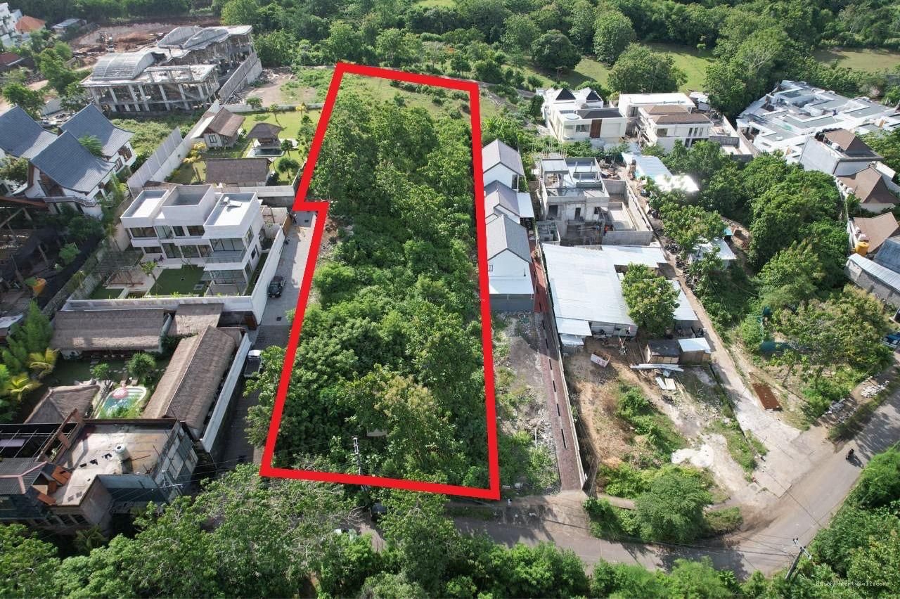 Tanah pantai bingin pecatu