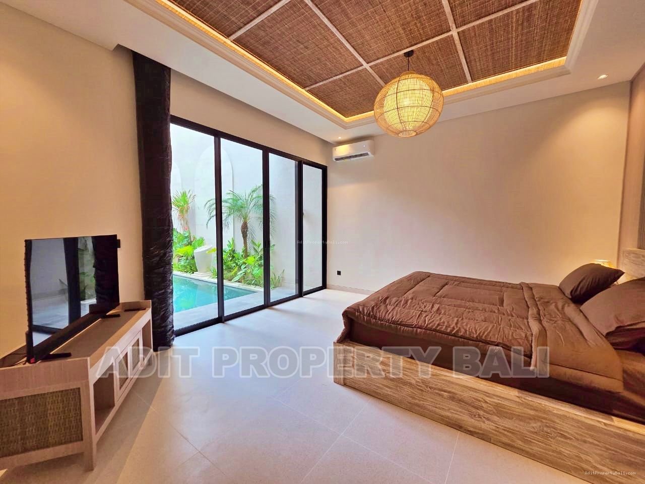 Brand New Villa Pantai Berawa Canggu Badung