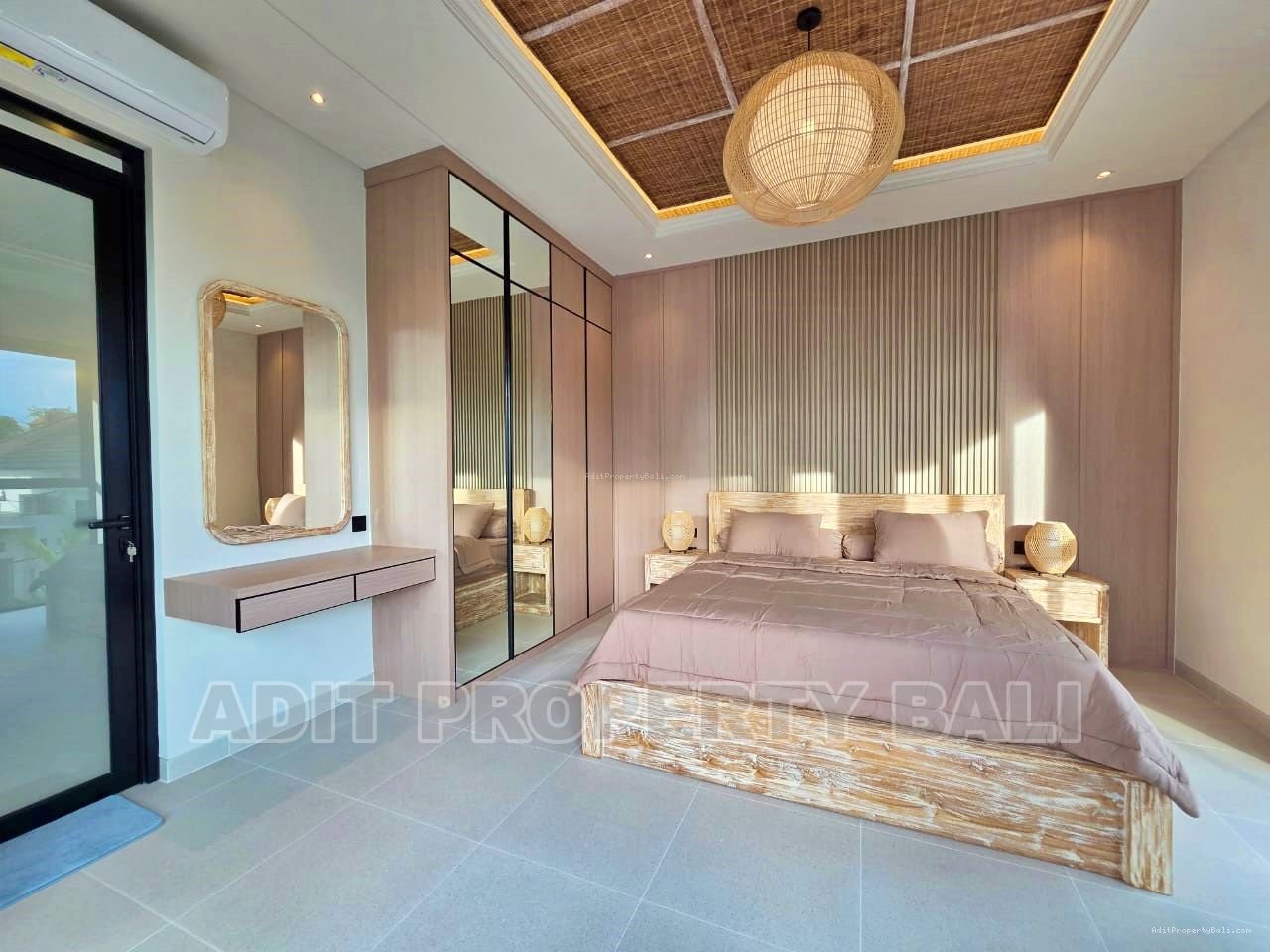 Brand New Villa Pantai Berawa Canggu Badung