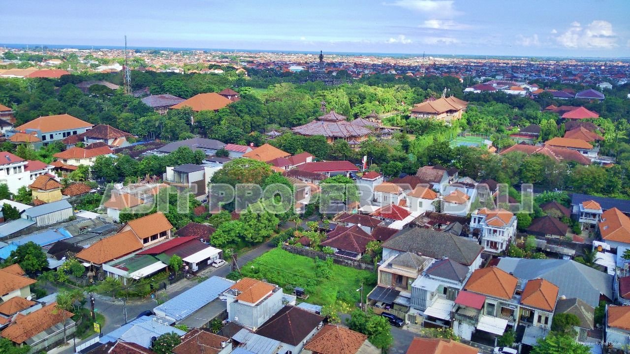 Tanah Badak agung renon