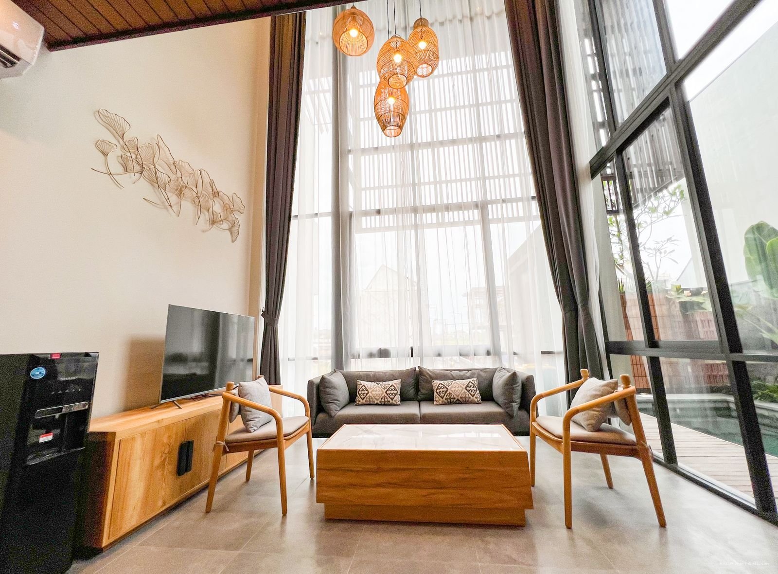 Villa Modern Kayu Tulang Canggu Badung