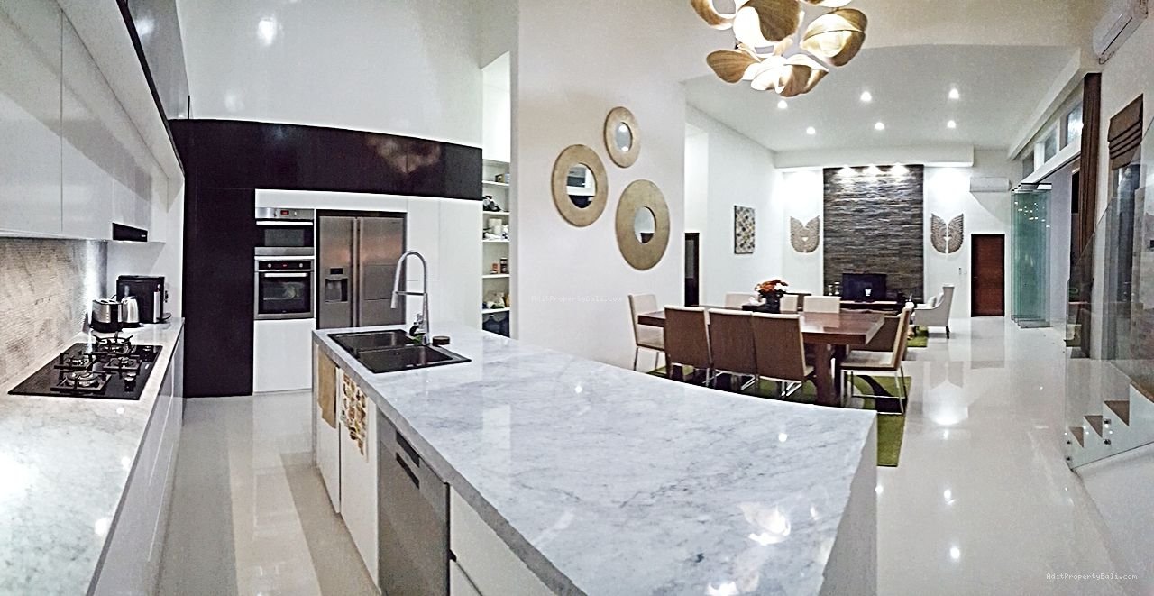 Villa modern Puri gading jimbaran