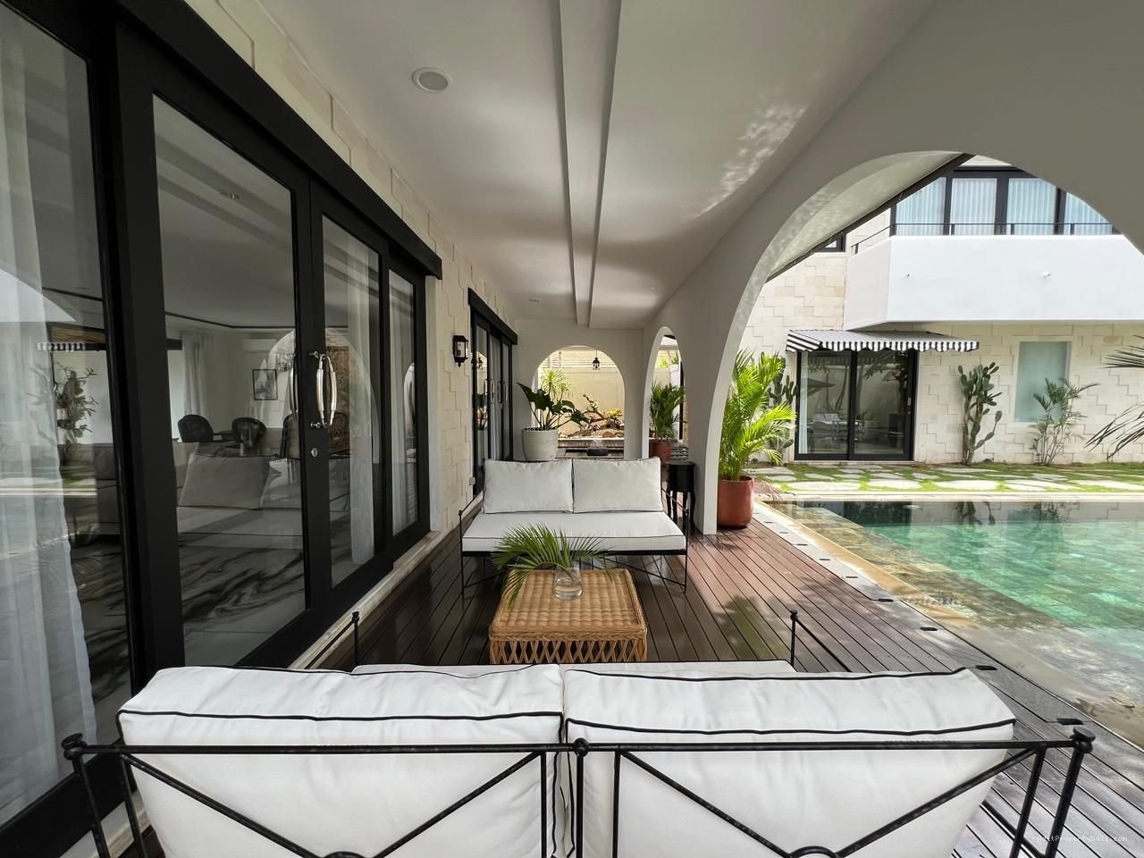 Villa luxury Batubelig seminyak bali