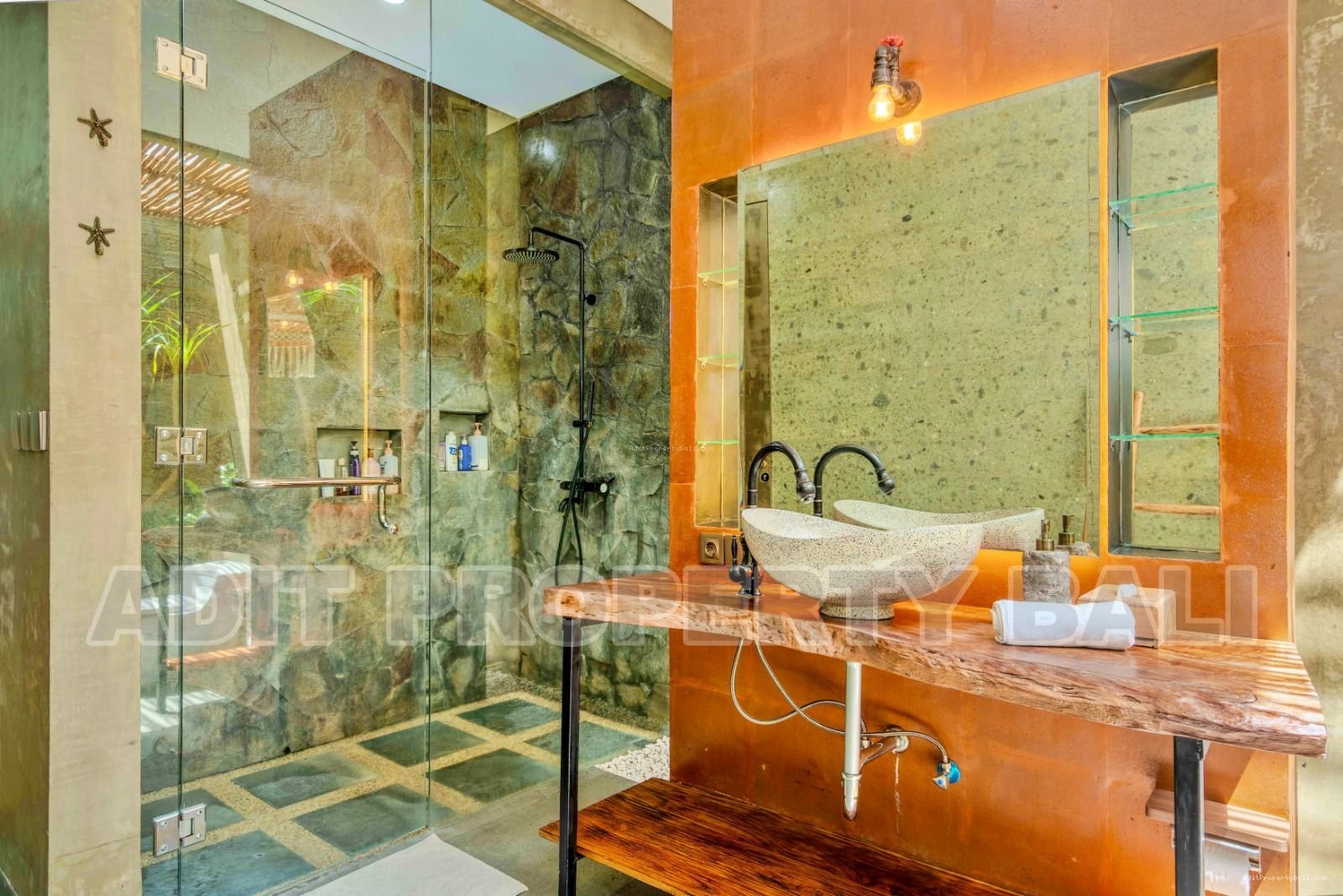 Villa Umalas Kerobokan Kuta Utara Badung Bali