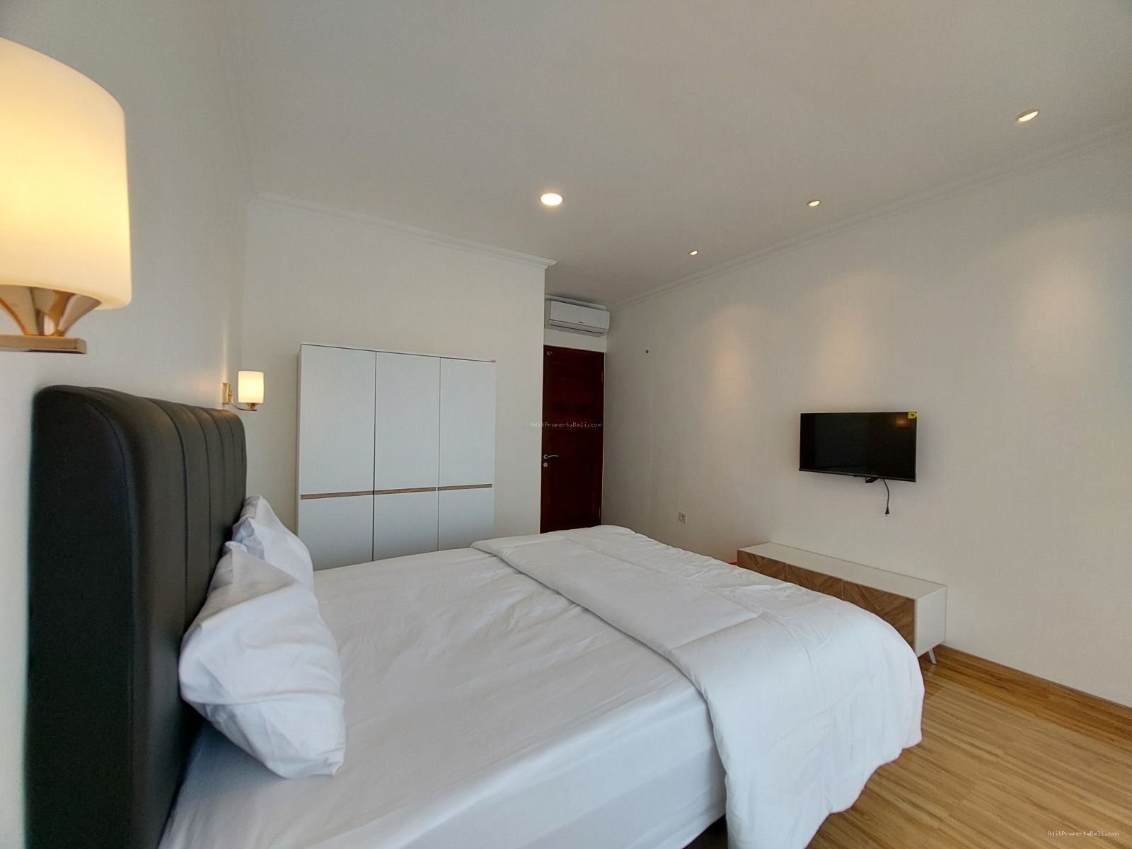 Villa Padonan Tibubeneng Canggu Badung