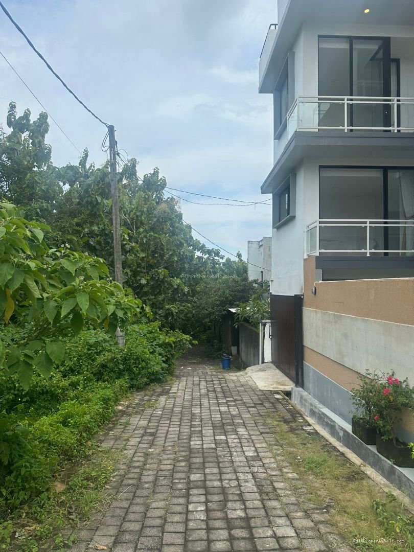 Tanah kampus udayana jimbaran