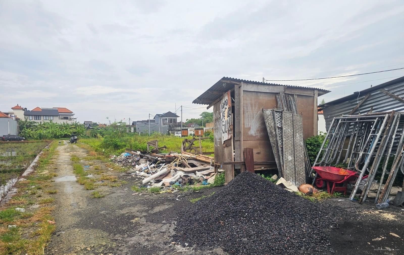Tanah kedampang kerobokan