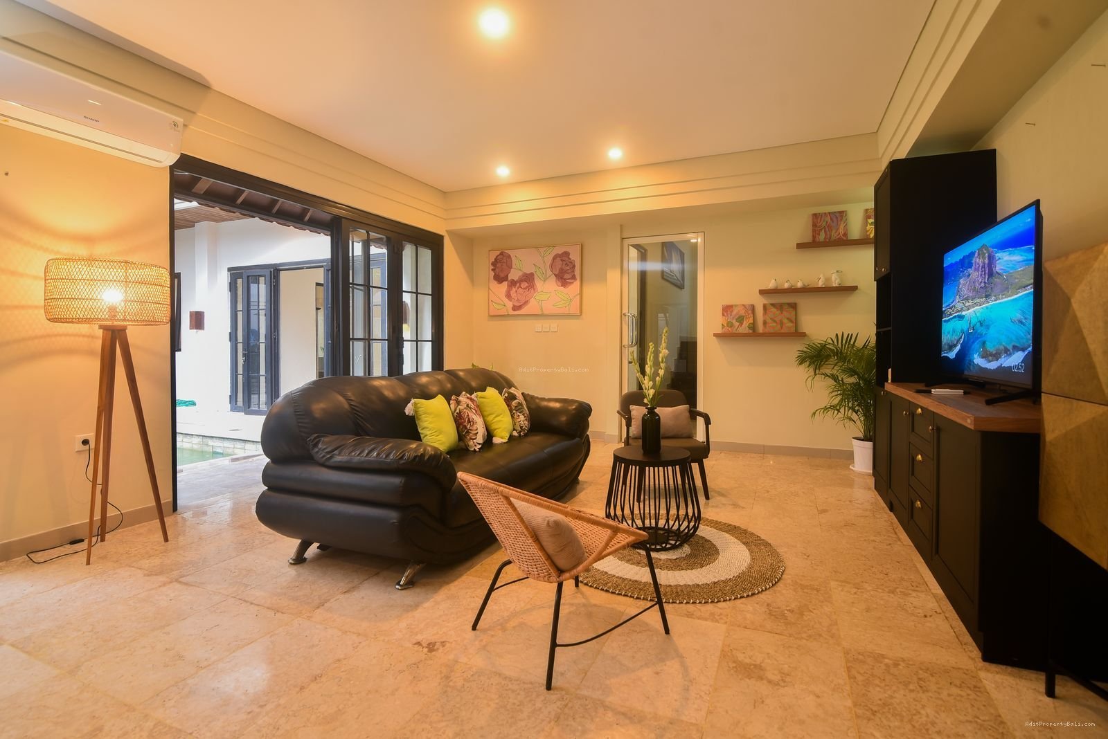 Villa Umalas Kerobokan Kuta Utara Badung Bali