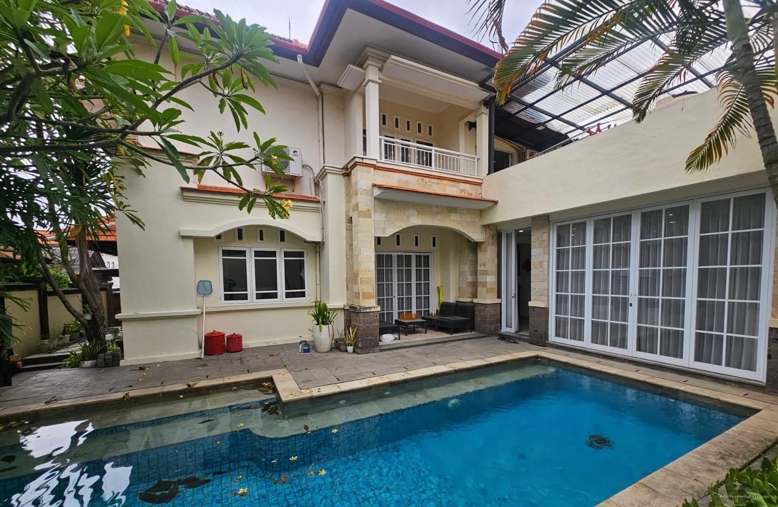 Villa semer kerobokan bali